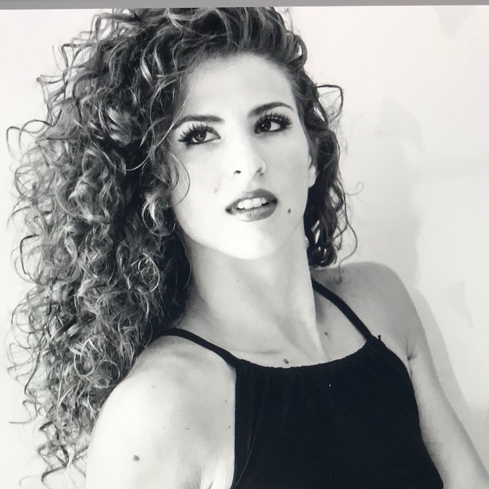 Meet your Posher, Gloria